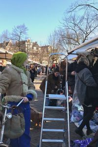 p. Verkoop 2e hands kleding al meer dan 400 jaar